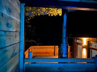 Cabin in Eaves Wood - 8