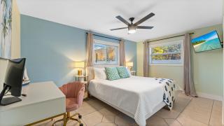 The Shark Tank Cocoa Beach - Margaritaville, Downtown, 5-Min Walk to Beach, Shops & Bars - Cocoa Beach - 8