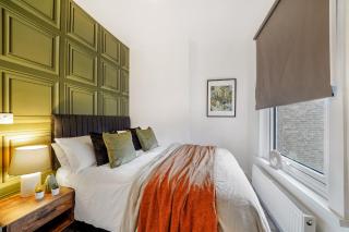 Large 4-Bedroom Home in the Heart of London - Elmers End - 6