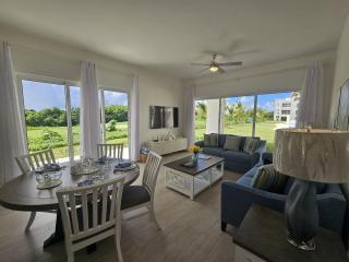 Relaxing 2BDR Condo Overlooking Hard Rock Golf - 7
