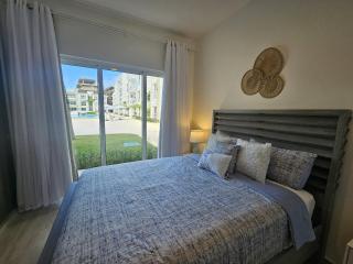 Relaxing 2BDR Condo Overlooking Hard Rock Golf - 9