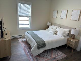 Cozy Mountain Two Bedroom Apartment - Tannersville - 4