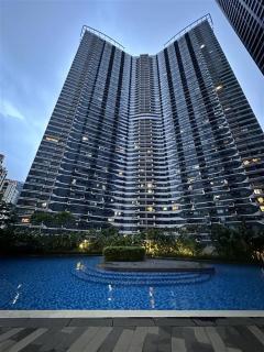 Affordable Ayala Makati 1BR Condo - Manila - 6