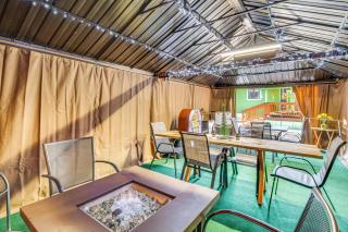 Grill, Fire Pit Pet-Friendly Lakeside Cottage! - Lake of the Woods - 9