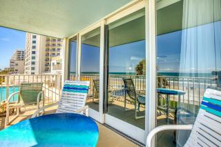 Oceanfront Corner Unit! Pool Views on Car Free Beach! Smyrna Beach Club B219 - New Smyrna Beach - 6