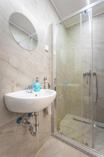 Cute gallery flat in Budapest, Spring - Budapest - 6