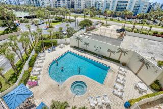 Oceanfront Retreat - Stunning Views & Resort Amenities - Seascape Towers 426 - 5
