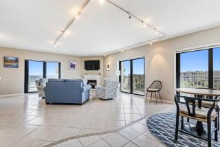 Oceanfront Retreat - Stunning Views & Resort Amenities - Seascape Towers 426 - 3