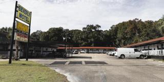 Beverly motel - Mobile - 3
