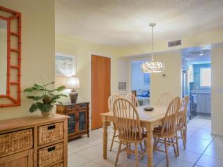 Updated Sea Woods Corner! Near Pool & Beach Access - SC162 - New Smyrna Beach - 7