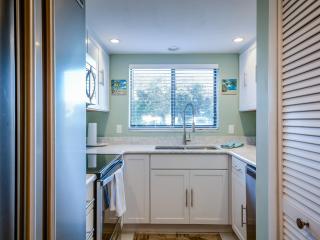 Updated Sea Woods Corner! Near Pool & Beach Access - SC162 - New Smyrna Beach - 6