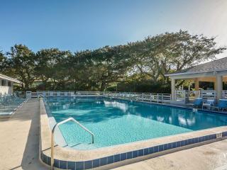 Updated Sea Woods Corner! Near Pool & Beach Access - SC162 - New Smyrna Beach - 5