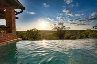 Fazenda centenária com piscina e cachoeira - - 0