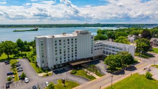 DoubleTree by Hilton Hotel Niagara Falls New York - Niagara Falls - 0