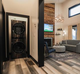 Valley View Resort Cabin #4, 2-Bed, Modern-Luxury with Hot Tub in Canaan Valley, WV - Davis - 4