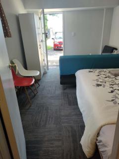 2 Double Bed including 1 double sofa bed Studio at Epsom - 2