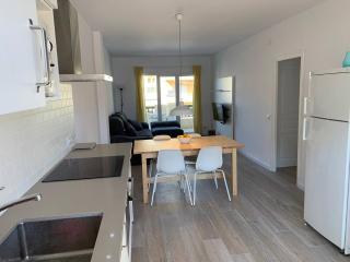 Charming & renovated apt stone throw to the sea - L'Escala - 0