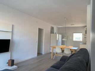 Charming & renovated apt stone throw to the sea - L'Escala - 1
