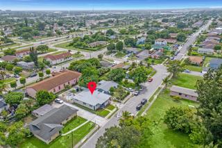 Riviera Beach Gem - 4