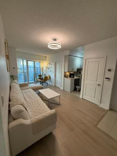 2 Bedroom 1 Bathroom renovated fully furnished apartment - Mississauga - 6