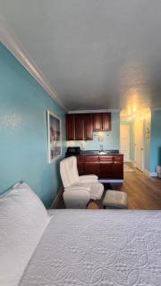 Beach, Boat, and shopping -- Studio Apartment - Sarasota - 6