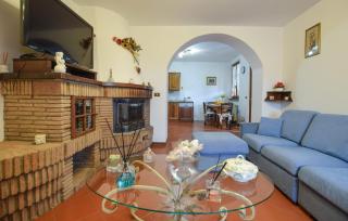 3 Bedroom Gorgeous Home In Camaiore - Camaiore - 2