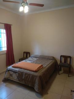 casa amplia, cómoda y céntrica para 5 personas - Necochea - 3