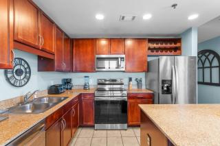 Laketown Wharf #0938 - 2