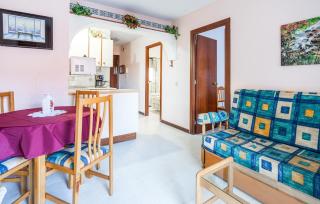 2 Bedroom Cozy Apartment In Oropesa - Oropesa del Mar - 6