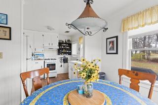 Charming 2-Bedroom Strong Cottage in Twin Lake, MI - 4