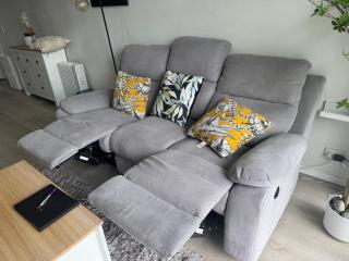 Immaculate 3 bd 2 bth apartment -Free Carpark & pool - Auckland - 2