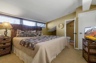 Family Townhome Steps to Holiday Valley Scenic Views & Patio - Ellicottville - 9