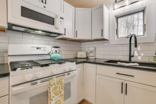 22 Mi to Boyne Mountain Home with Fire Pit! - Petoskey - 3