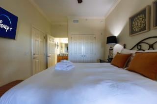 3BR Family Apartment for 8 Peaceful Residential Retreat - 2