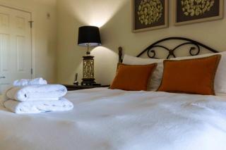 3BR Family Apartment for 8 Peaceful Residential Retreat - 1