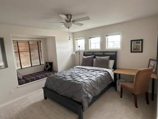 Tiller House - Durango Room - 7