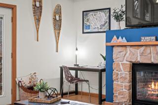 Mews Mountain House by AvantStay Walk to Beach Hot Tub Game Room - Albrightsville - 2