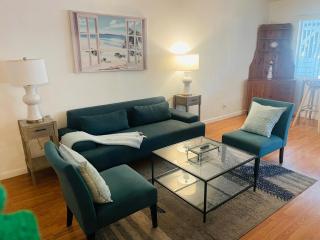 Huge patio great layout in West La Santa Monica UCLA BR 5 - Los Angeles - 7