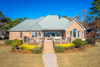 Lakeside Lane Retreat - 1