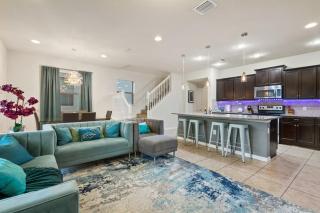 Windsor Westside Vivid 5BR Haven, Pool, By Disney - 1