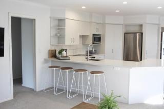 5-min walk to Village - Havelock North Holiday Home with Spa Pool - 8