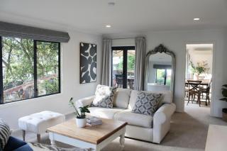 5-min walk to Village - Havelock North Holiday Home with Spa Pool - Havelock North - 1