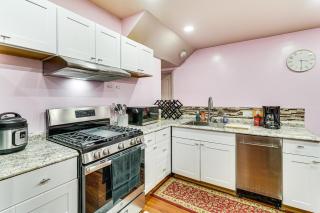 Lake Chabot Getaway about 3 Mi to Water! - 9