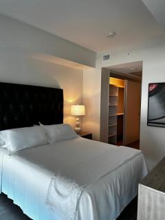 Luxury High Rise 1 Bedroom Miracle Mile - Los Angeles - 2