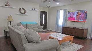 Cozy home near freeways w pool BBQ - 3