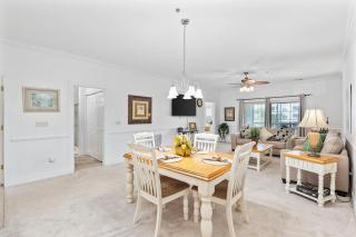 Stunning Contemporary 2BR 2BA Villa Near Beach - Myrtle Beach - 4
