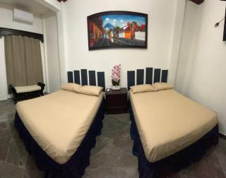 Hostal Casa de Grethel - Flores - 7