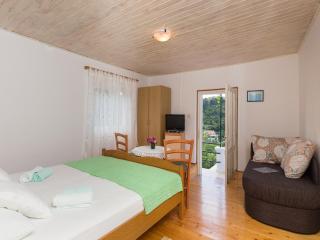 Apartments Miskovic - Studio Apartment with Balcony and Sea View East - Koločep - 6