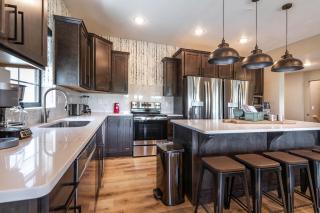 Branson 10 Bedroom Lakeside Lodge! PRIVATE HEATED POOL! - 7
