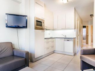 Apartment in Koksijde near Sea Dike - 8
